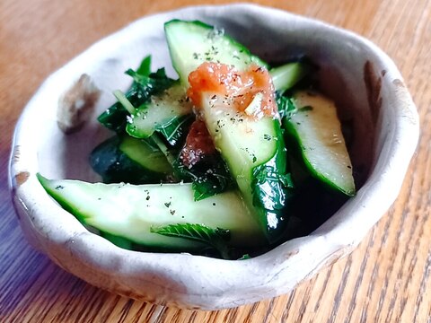 簡単うまい!モロヘイヤときゅうりの梅和え